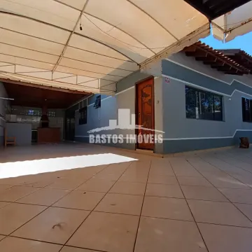 Vende-se casa