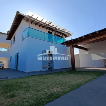 Sobrado à venda