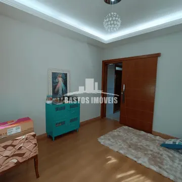 Sobrado à venda