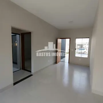 CASA LOCALIZADA PROXIMO AO CONDOMINIO CINTURÃO VERDE - Cianorte, PR