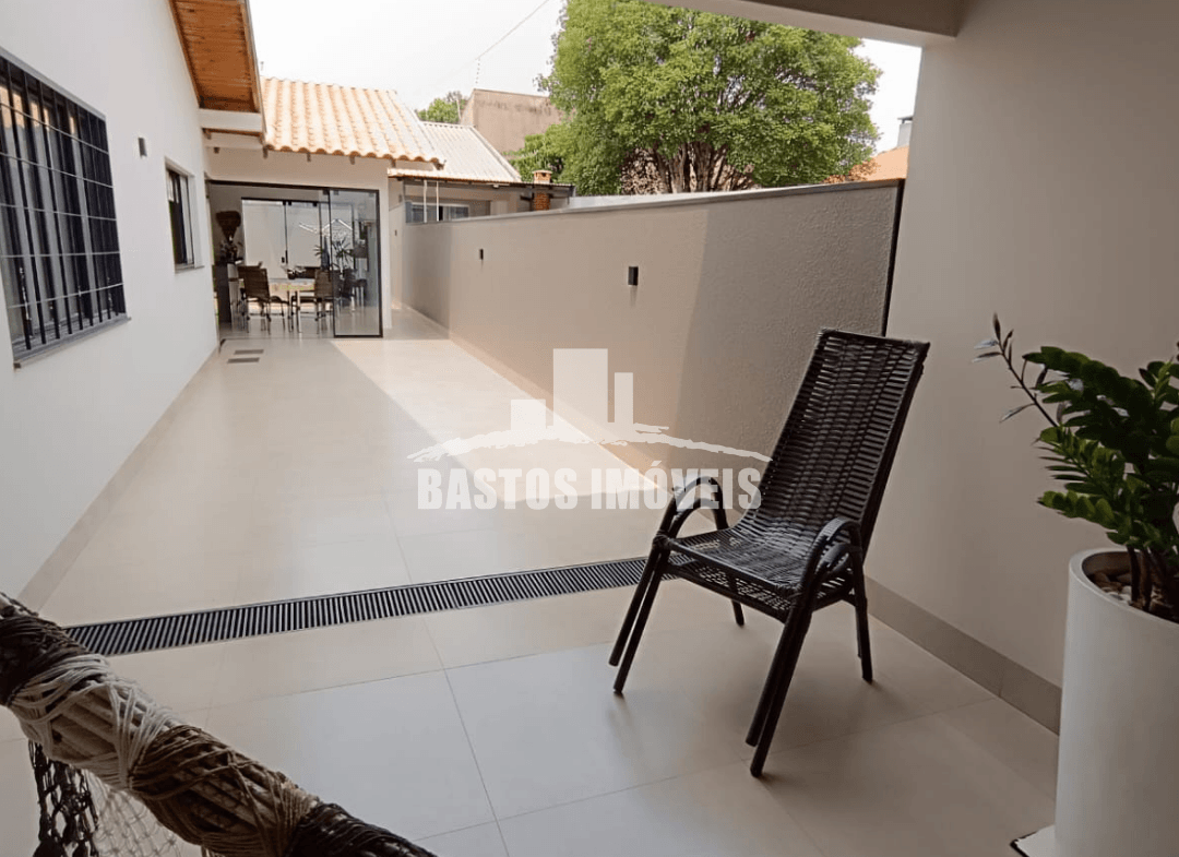 casa com piscina a venda em cianorte pr ate 800 mil (13)