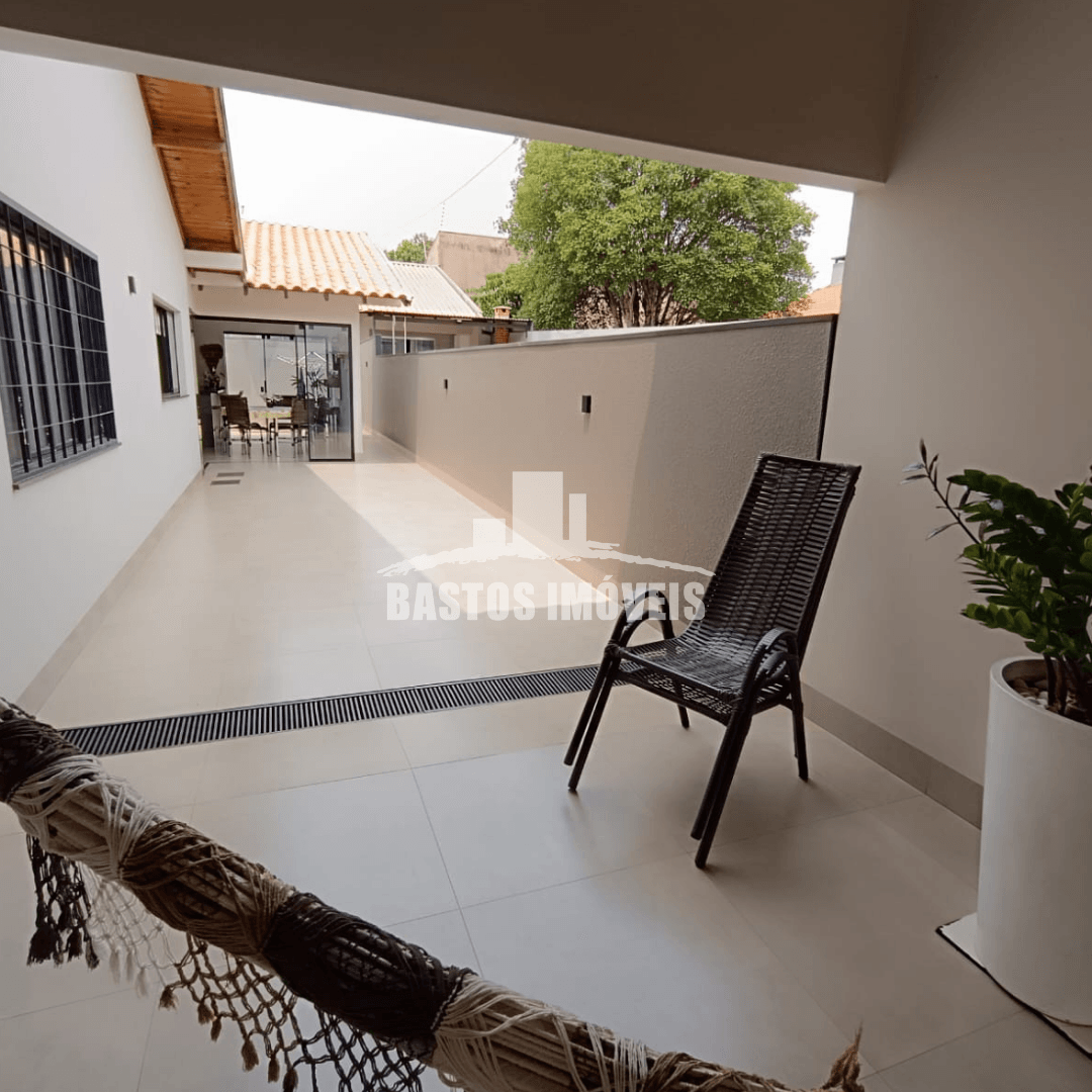 casa com piscina a venda em cianorte pr ate 800 mil (13)