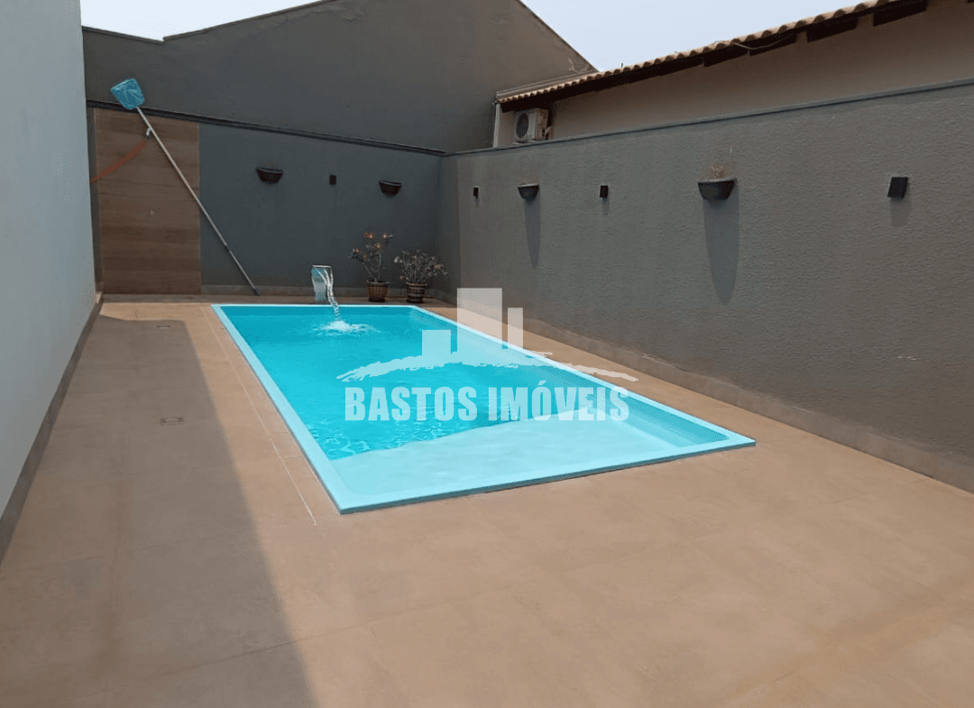 casa com piscina a venda em cianorte pr ate 800 mil (15)