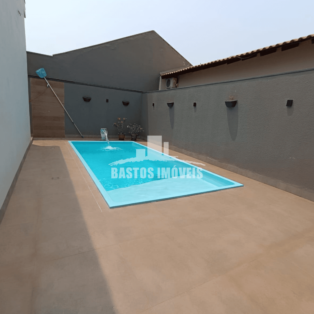 casa com piscina a venda em cianorte pr ate 800 mil (15)