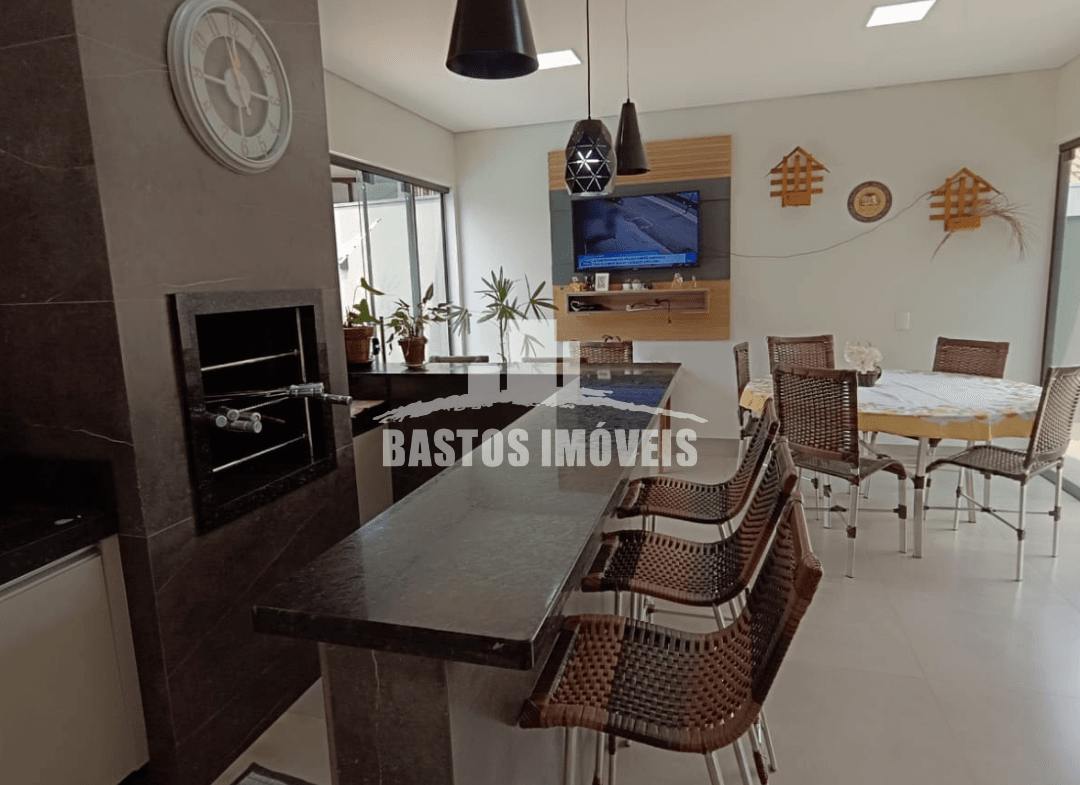 casa com piscina a venda em cianorte pr ate 800 mil (9)