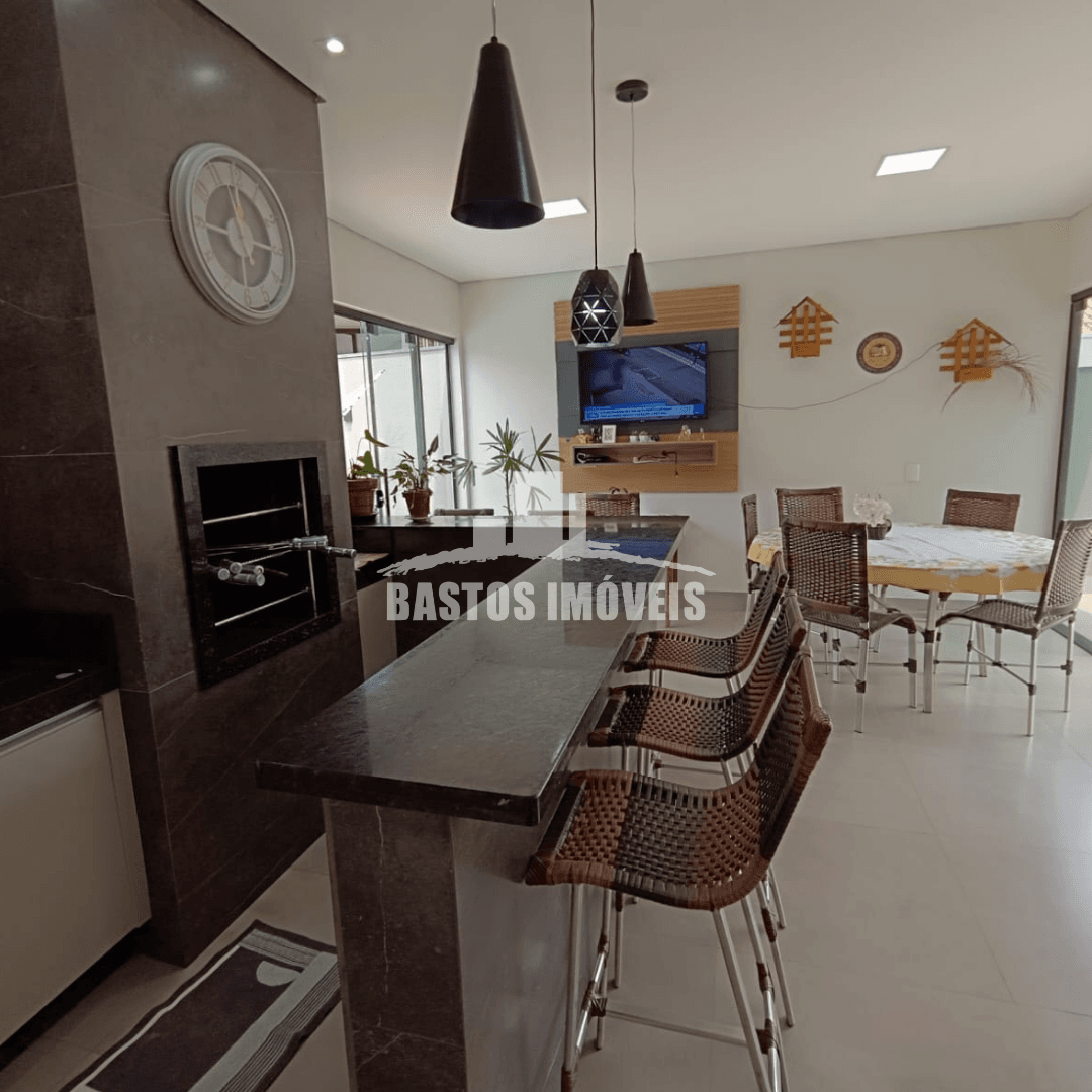 casa com piscina a venda em cianorte pr ate 800 mil (9)