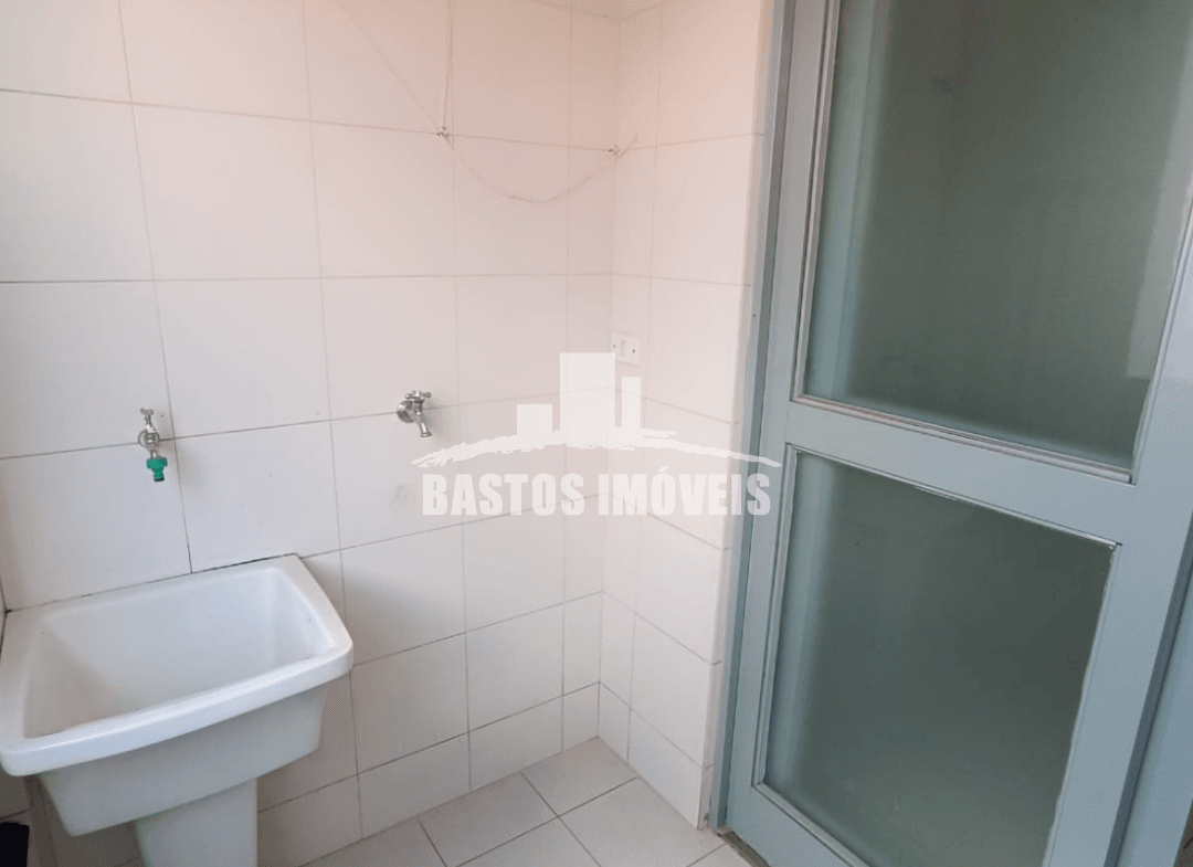 vende-se apartamento na zona 01 de cianorte pr (9)