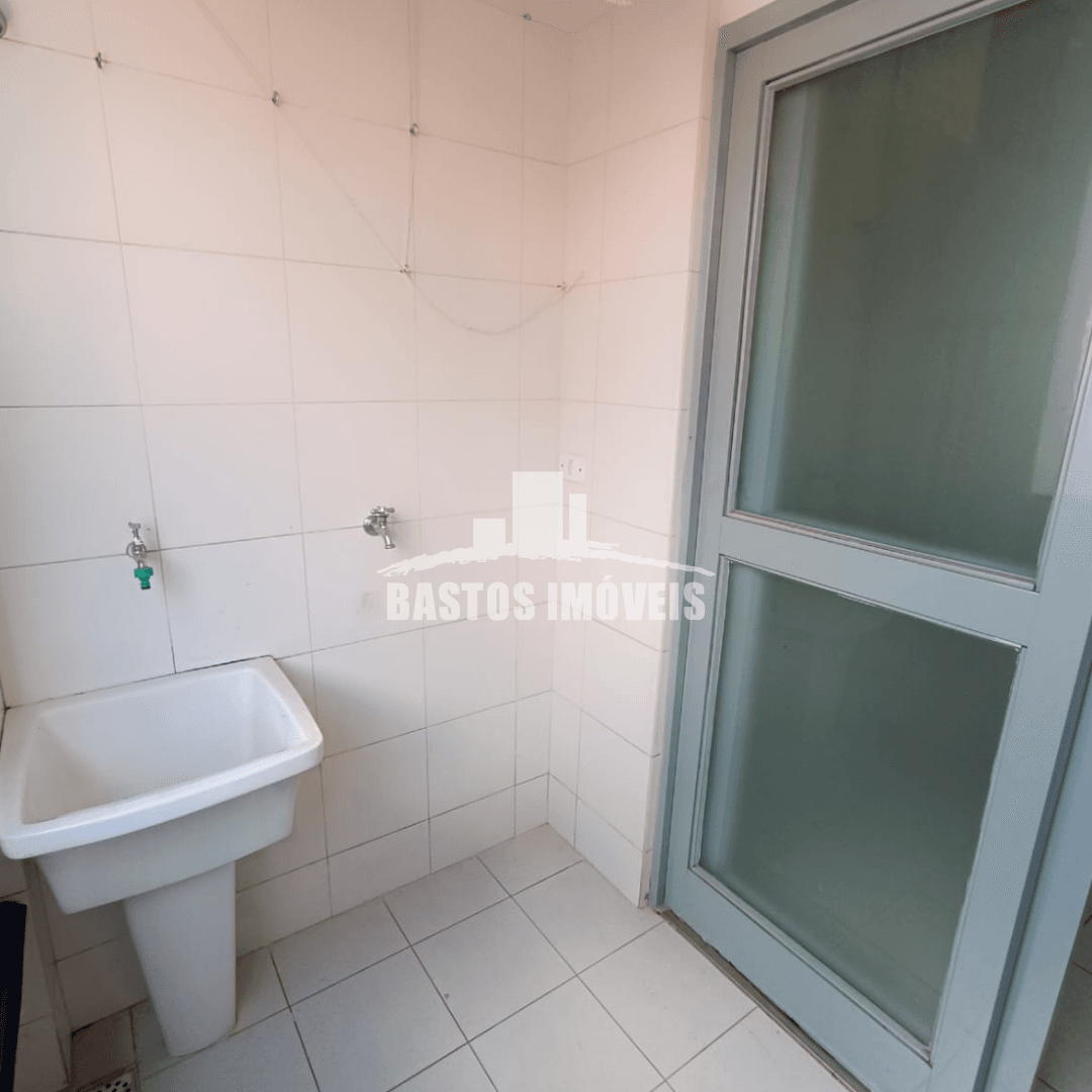 vende-se apartamento na zona 01 de cianorte pr (9)