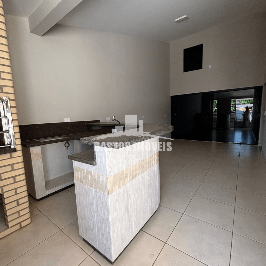 sobreloja para alugar na zona 01 de cianorte pr (14)