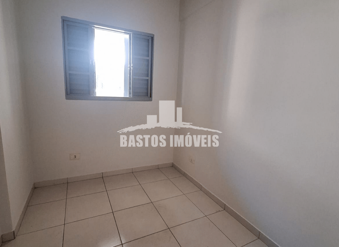 aluga-se apartamento na zona 02 de cianorte pr (4)