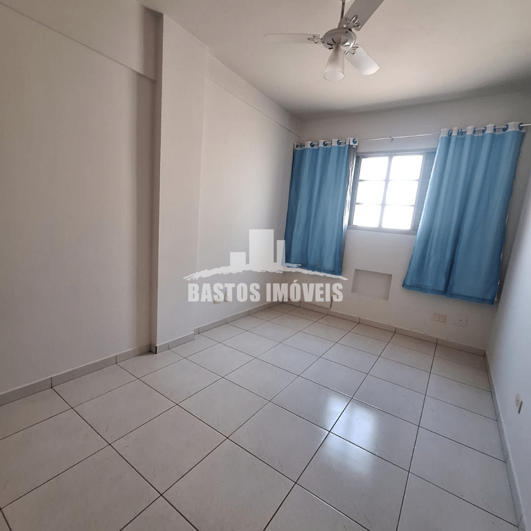 aluga-se apartamento na zona 02 de cianorte pr (6)