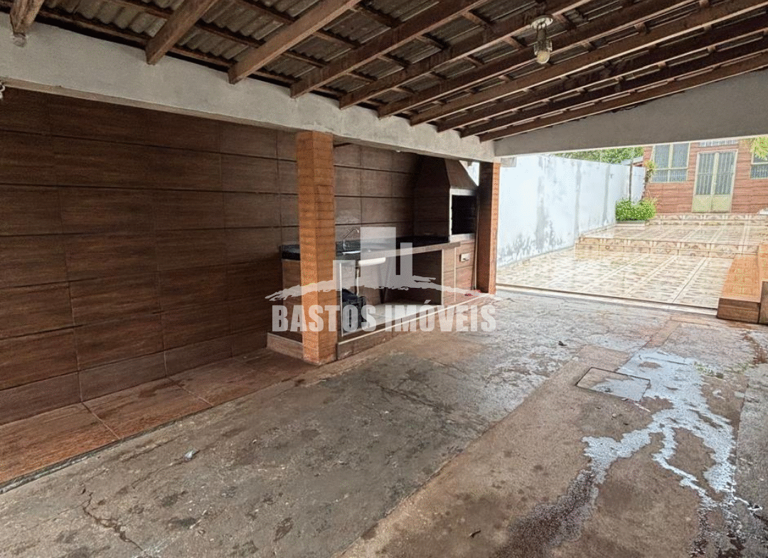 aluga-se casa com piscina na zona 07 de cianorte pr (3)