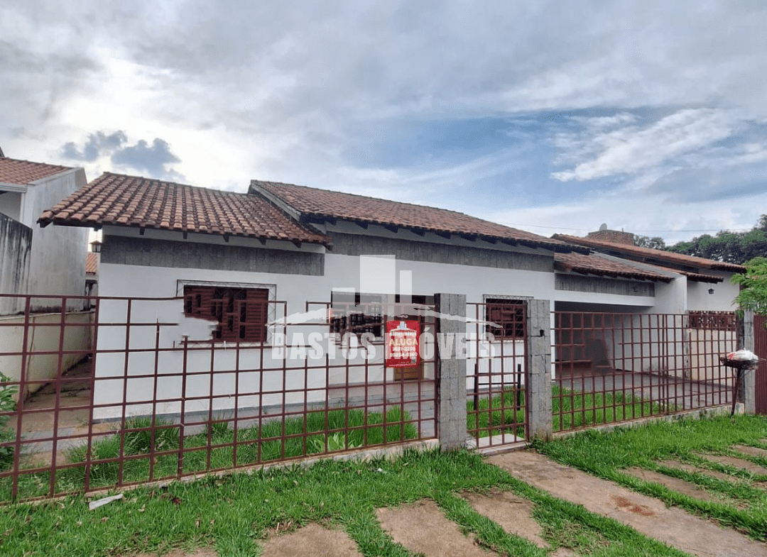 aluga-se casa na zona 01 de cianorte pr (2)