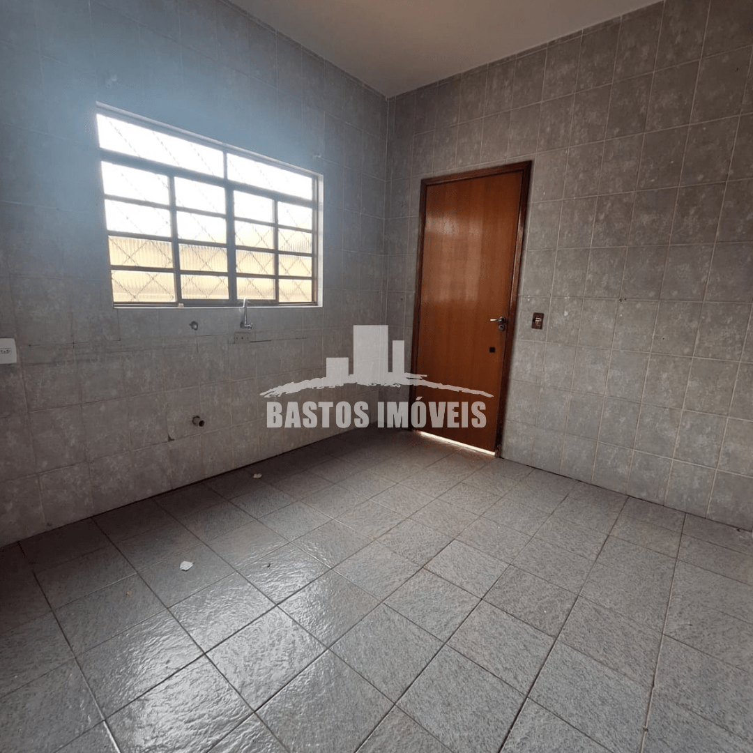 aluga-se casa na zona 01 de cianorte pr (5)