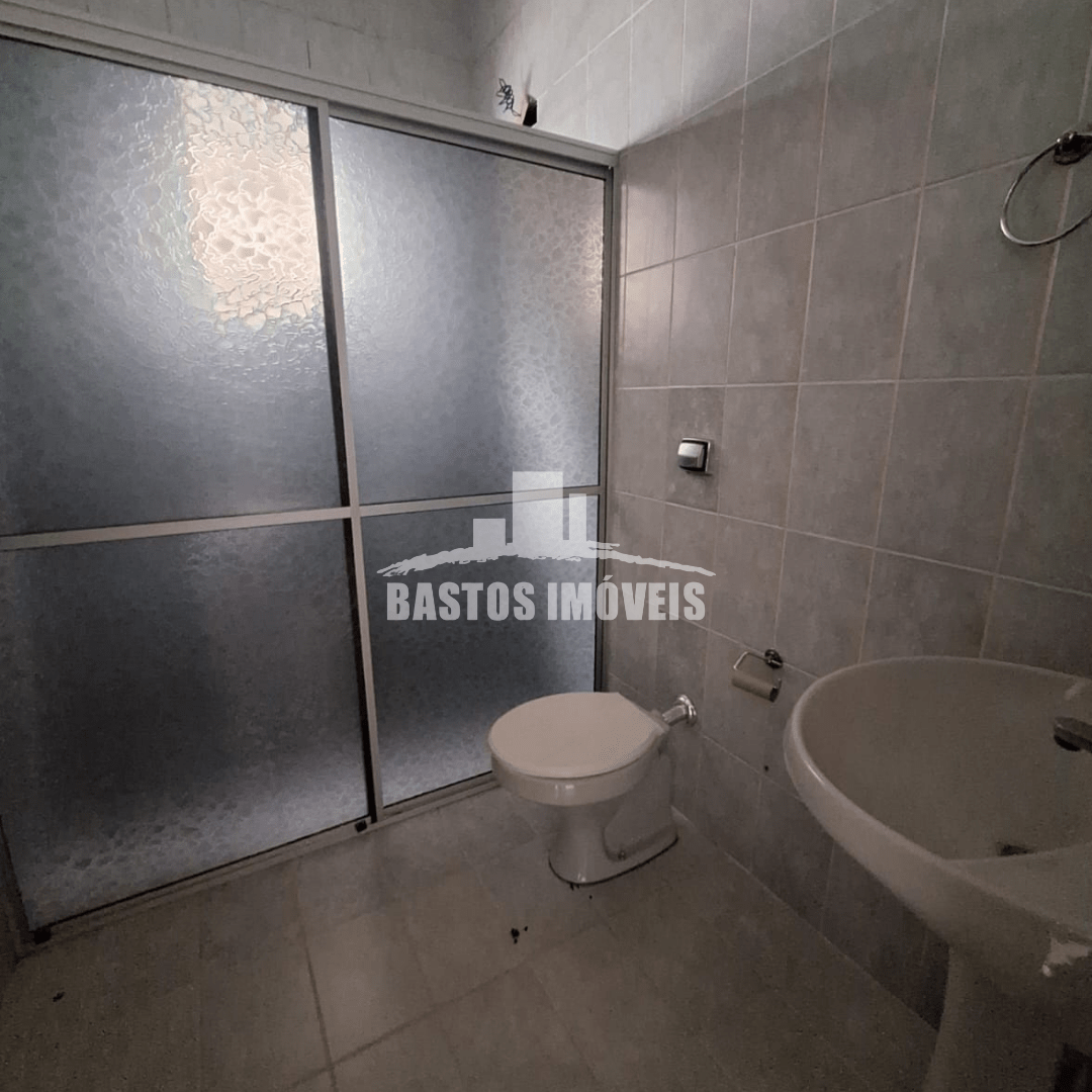 aluga-se casa na zona 01 de cianorte pr (7)