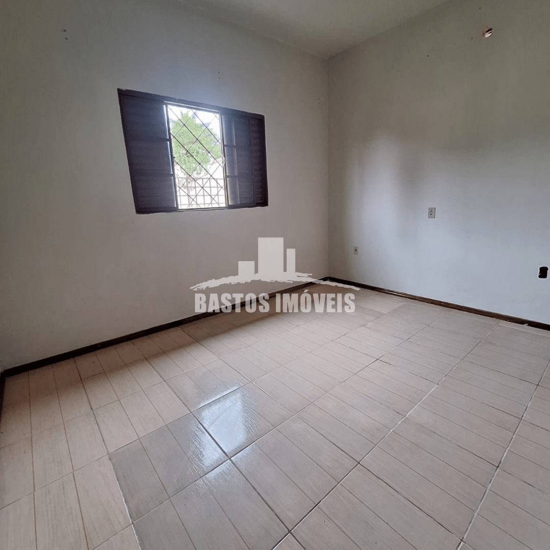 aluga-se casa na zona 01 de cianorte pr (8)