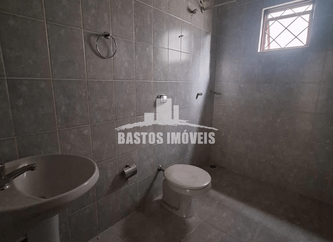 aluga-se casa na zona 01 de cianorte pr (9)