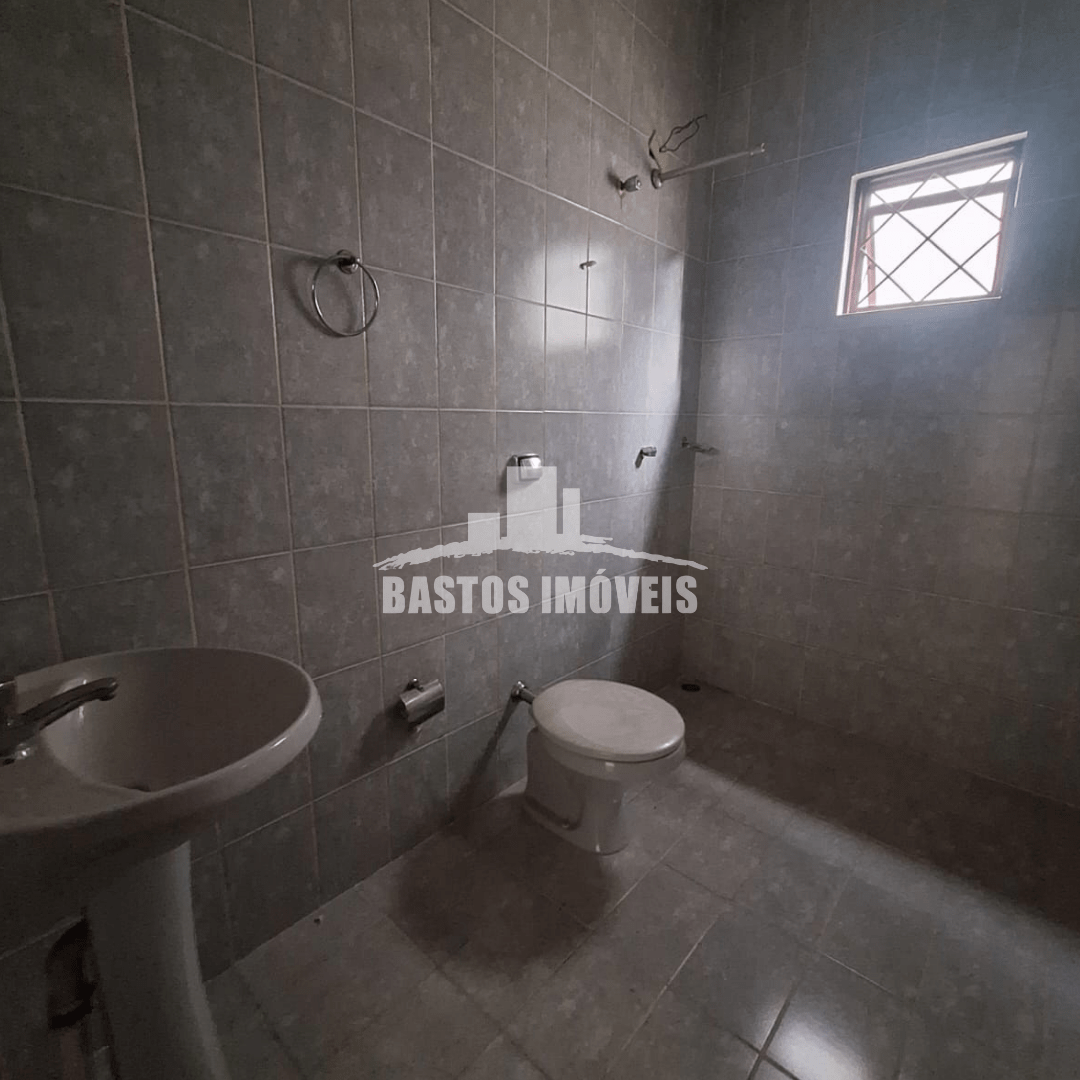 aluga-se casa na zona 01 de cianorte pr (9)