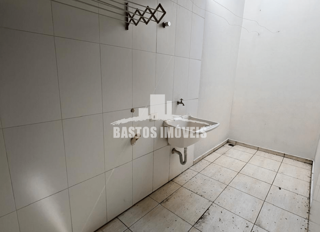 aluga-se kitnet na zona 01 de cianorte pr (3)