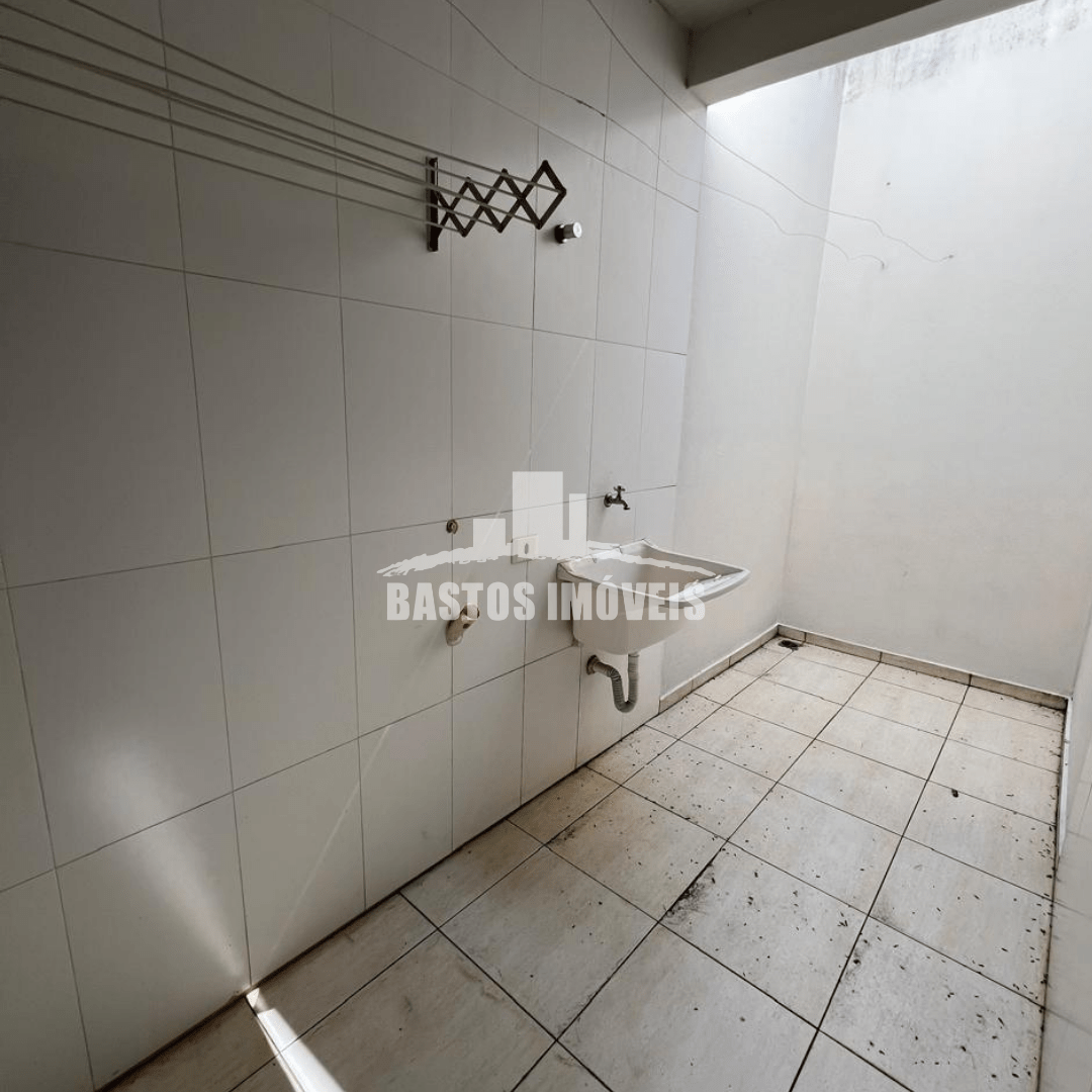 aluga-se kitnet na zona 01 de cianorte pr (3)