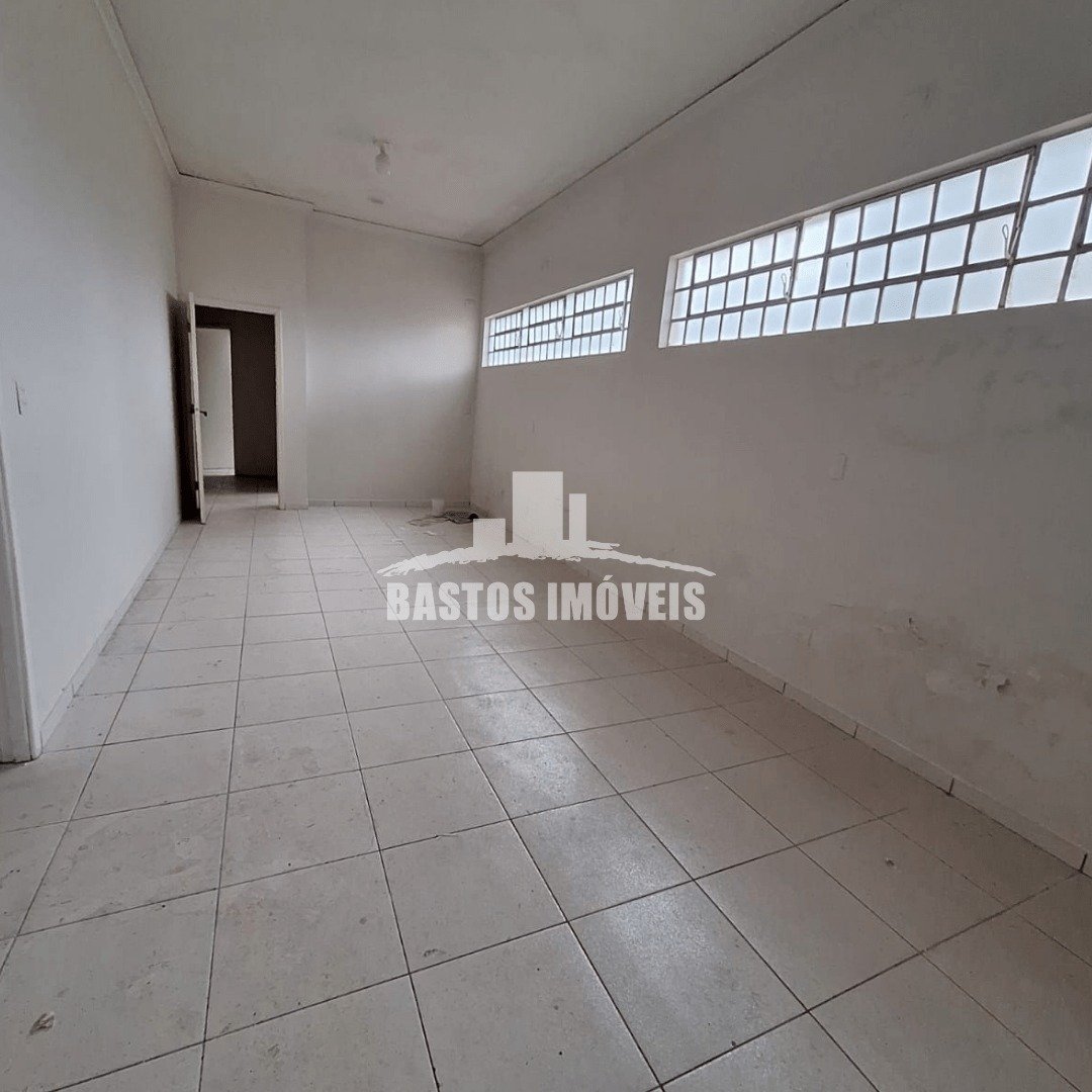 aluga-se sala comercial na zona 06 (3)