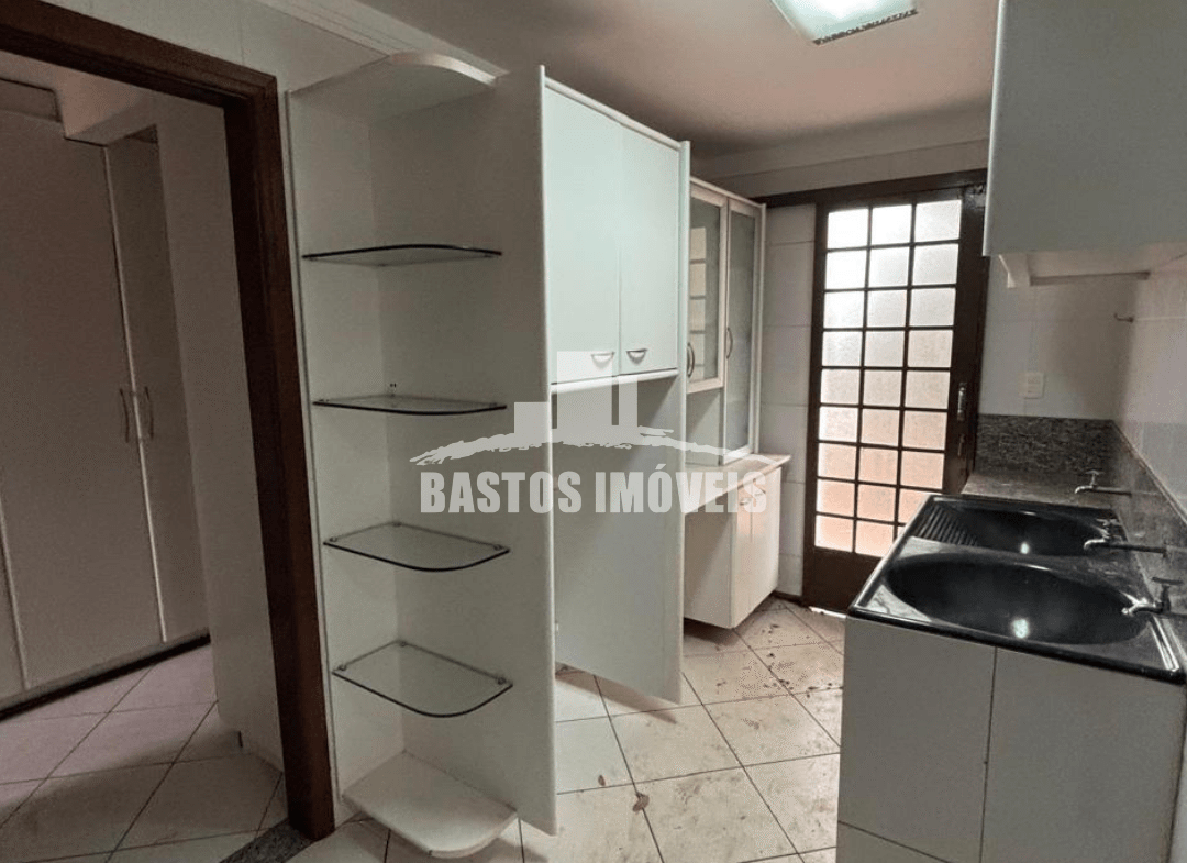 aluga-se sobrado na zona 02 de cianorte pr (11)