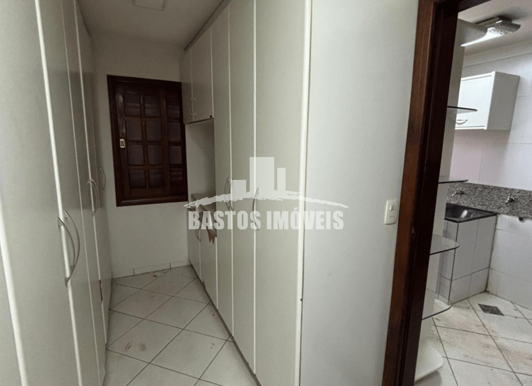 aluga-se sobrado na zona 02 de cianorte pr (12)