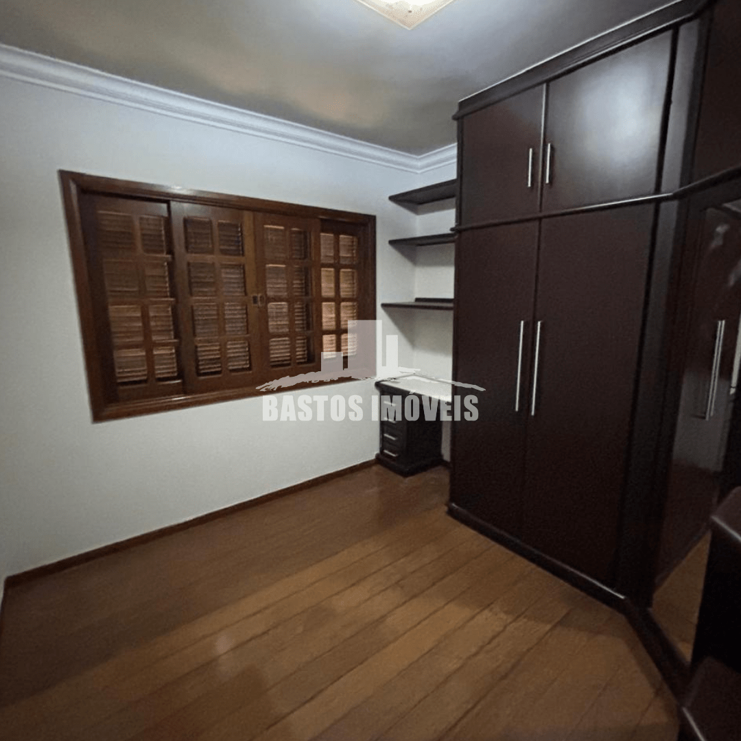 aluga-se sobrado na zona 02 de cianorte pr (19)