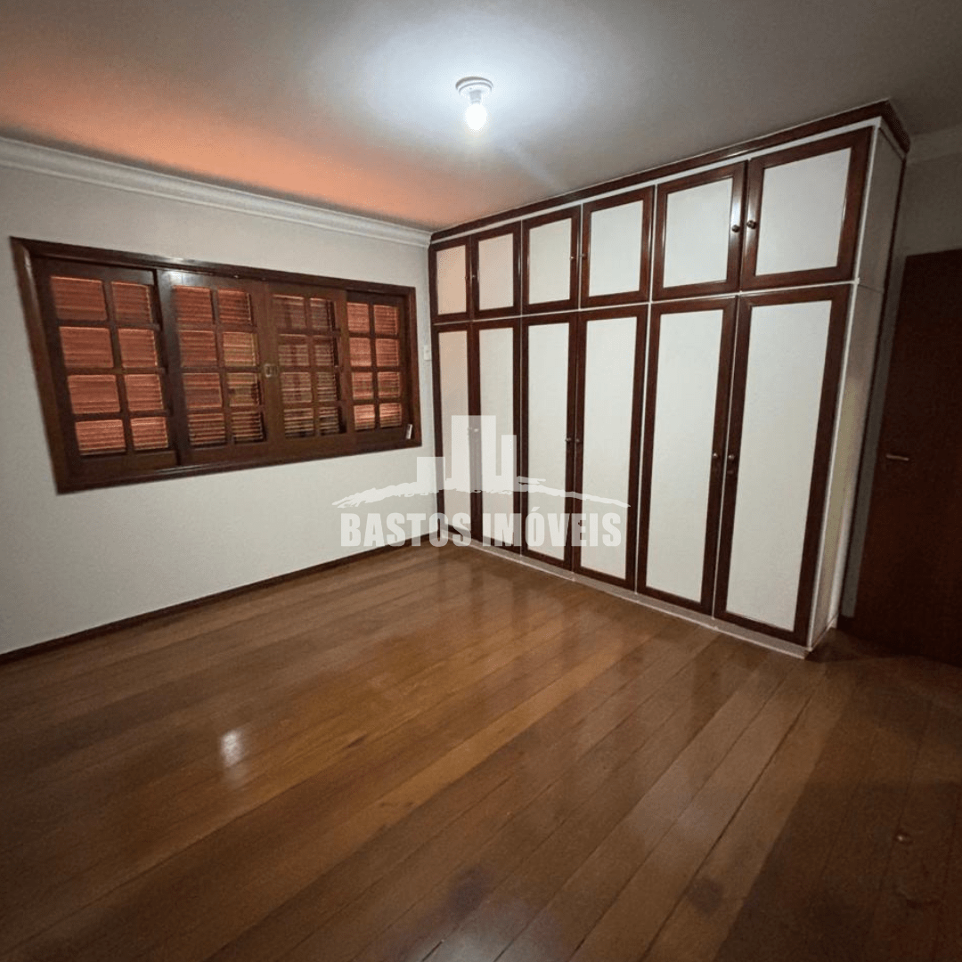 aluga-se sobrado na zona 02 de cianorte pr (21)