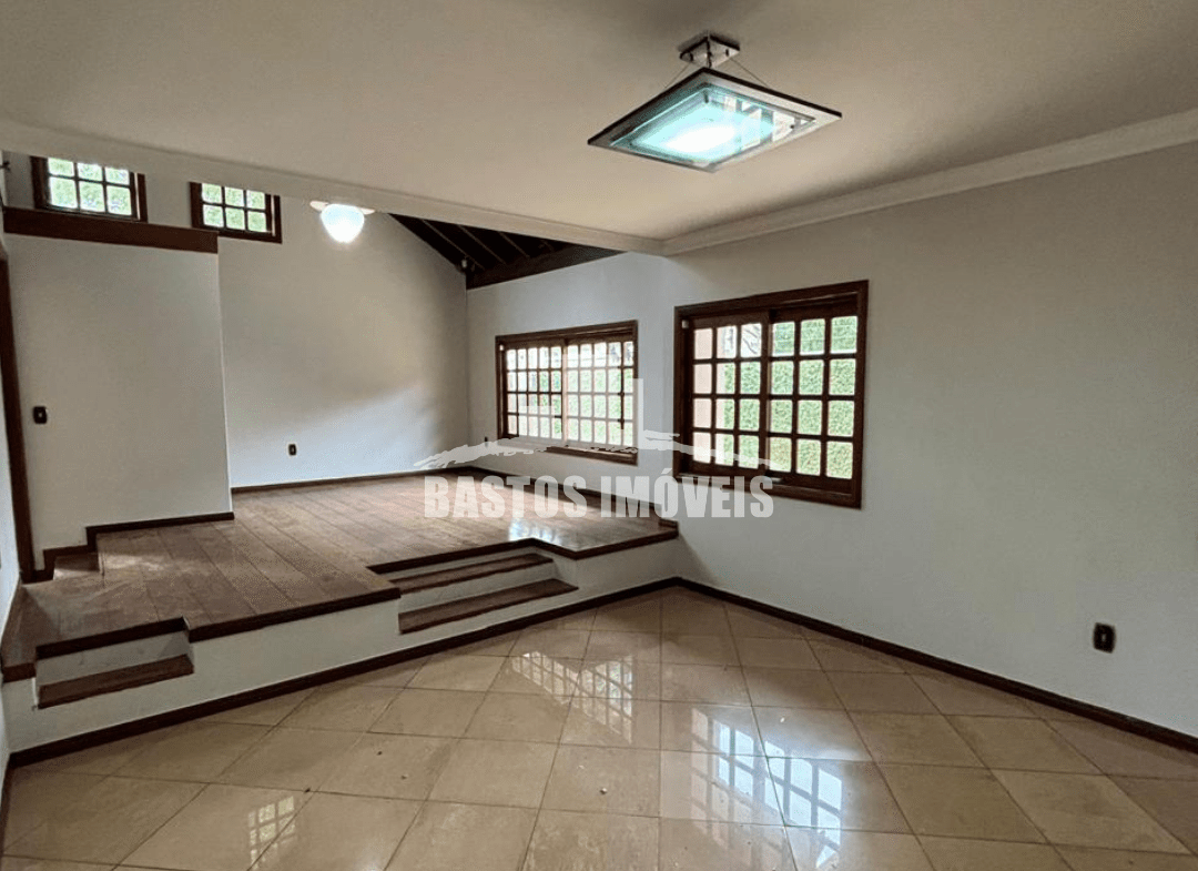 aluga-se sobrado na zona 02 de cianorte pr (7)