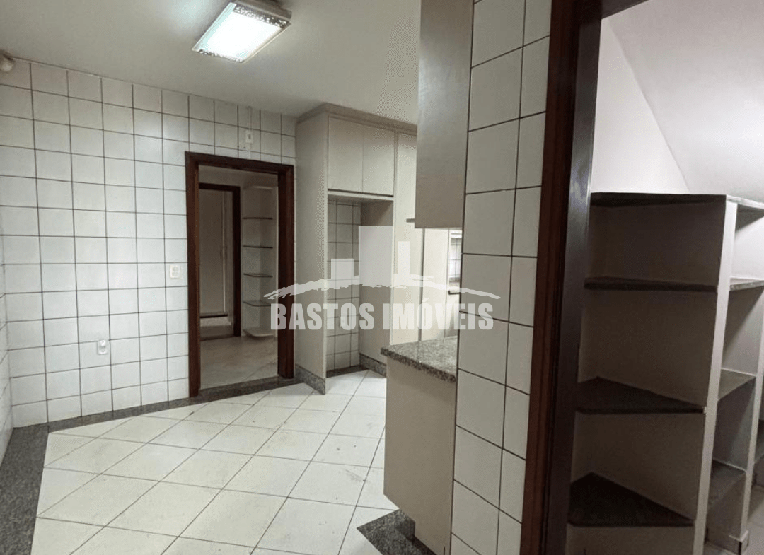 aluga-se sobrado na zona 02 de cianorte pr (8)