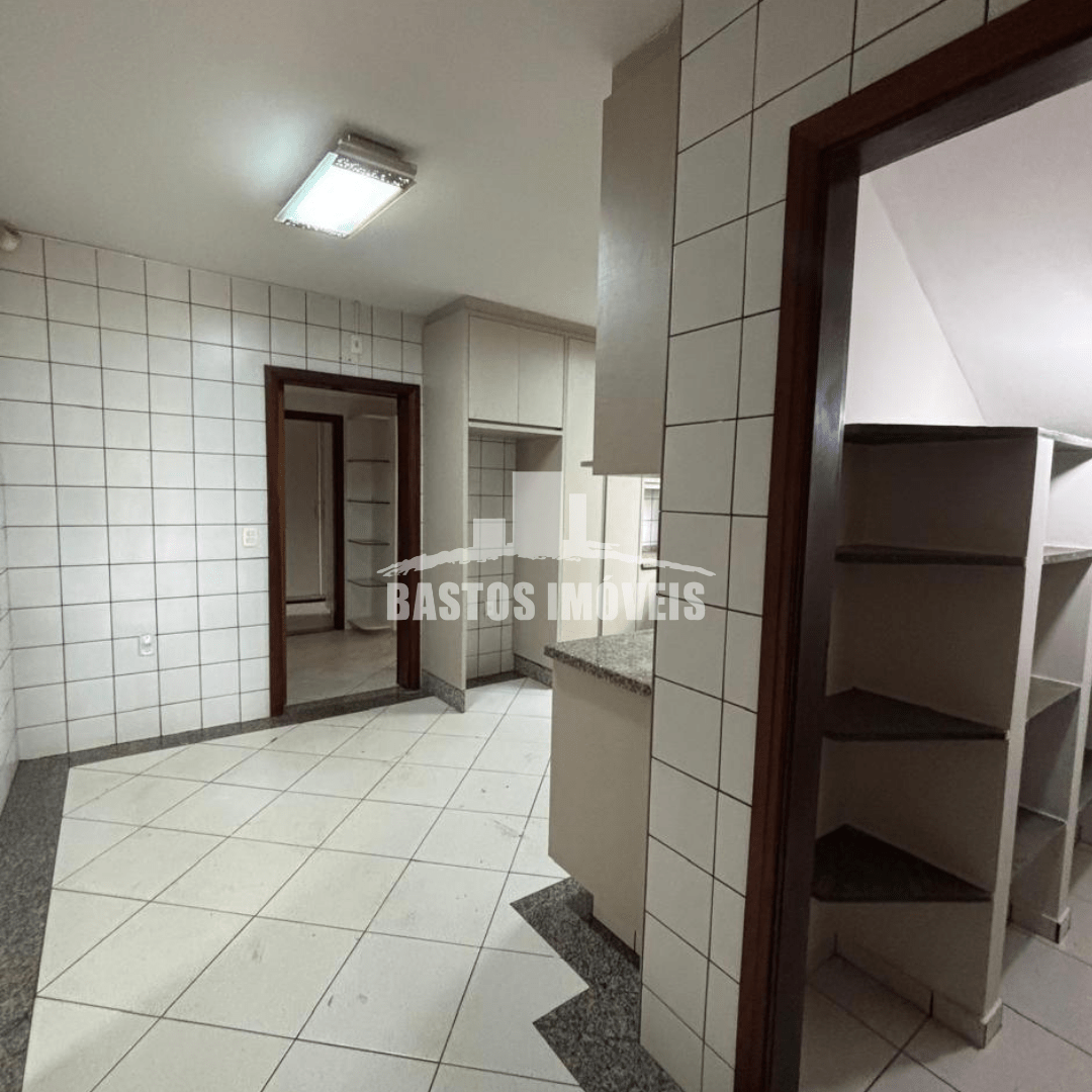 aluga-se sobrado na zona 02 de cianorte pr (8)