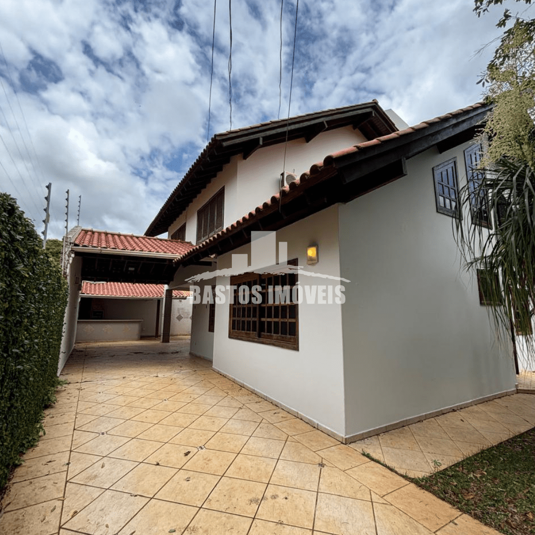 aluga-se sobrado na zona 02 de cianorte pr