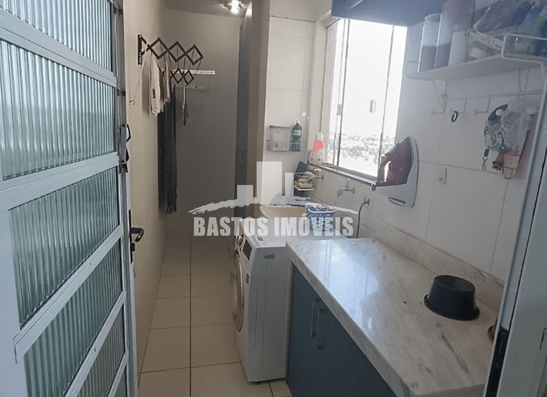 vende-se apartamento na zona 01 de cianorte pr (9)