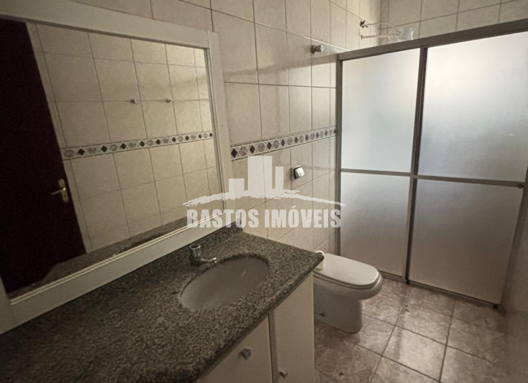 aluga-se casa na zona 01 de cianorte pr (11)