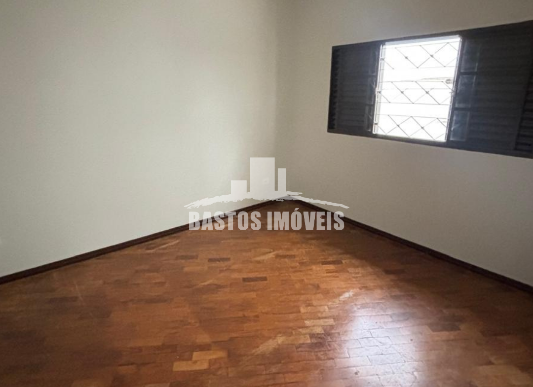 aluga-se casa na zona 01 de cianorte pr (12)