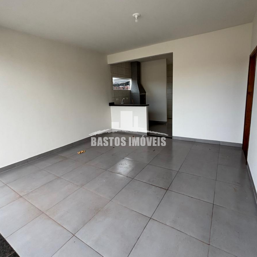 aluga-se casa na zona 01 de cianorte pr (13)