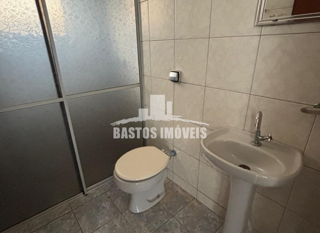 aluga-se casa na zona 01 de cianorte pr (16)