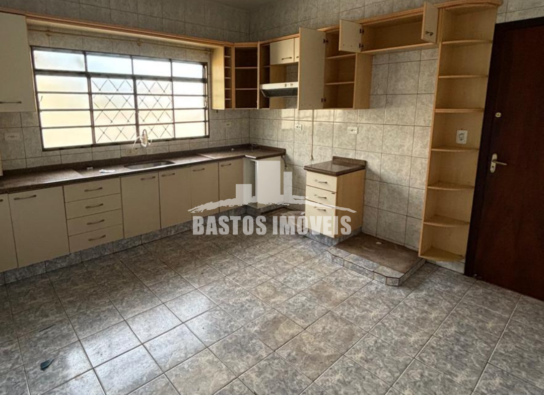 aluga-se casa na zona 01 de cianorte pr (7)