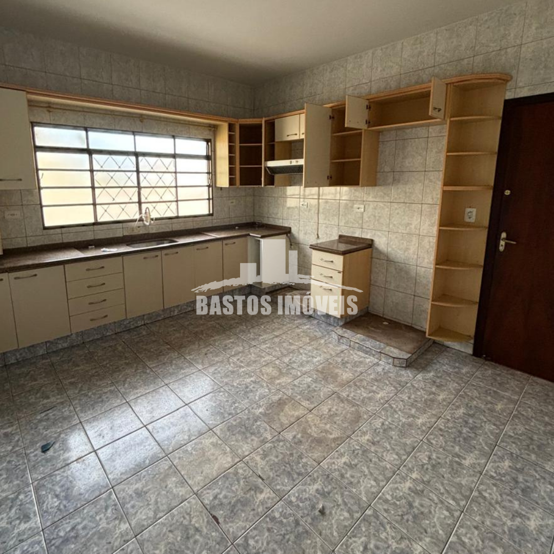 aluga-se casa na zona 01 de cianorte pr (7)