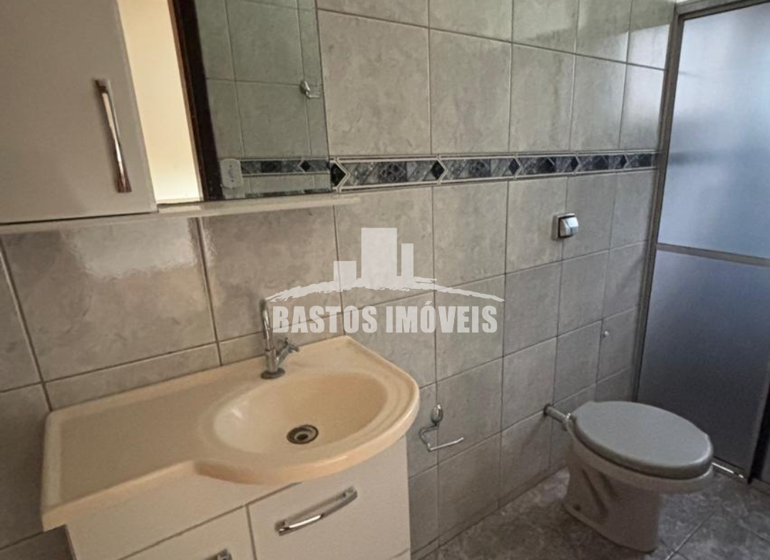 aluga-se casa na zona 01 de cianorte pr (9)