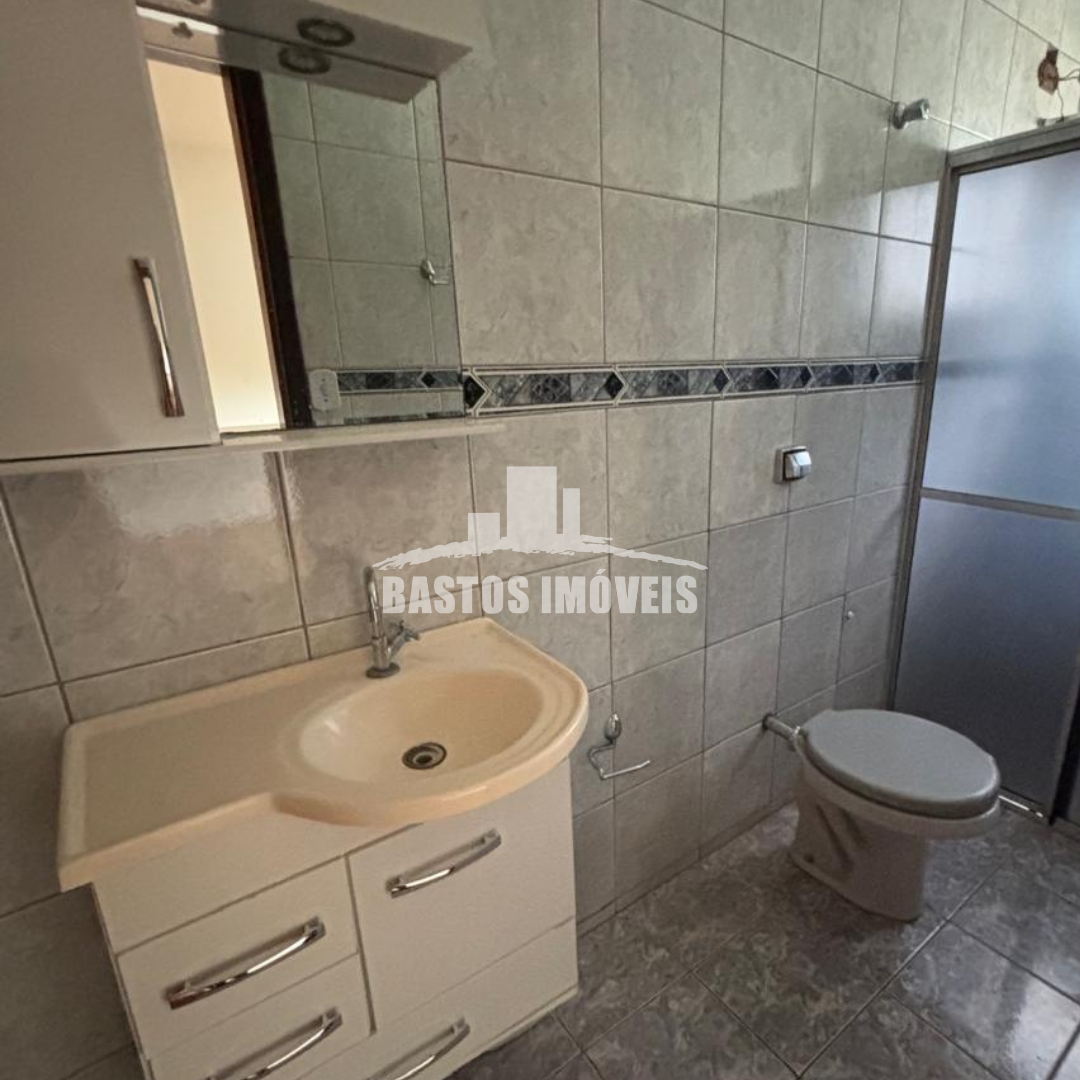 aluga-se casa na zona 01 de cianorte pr (9)