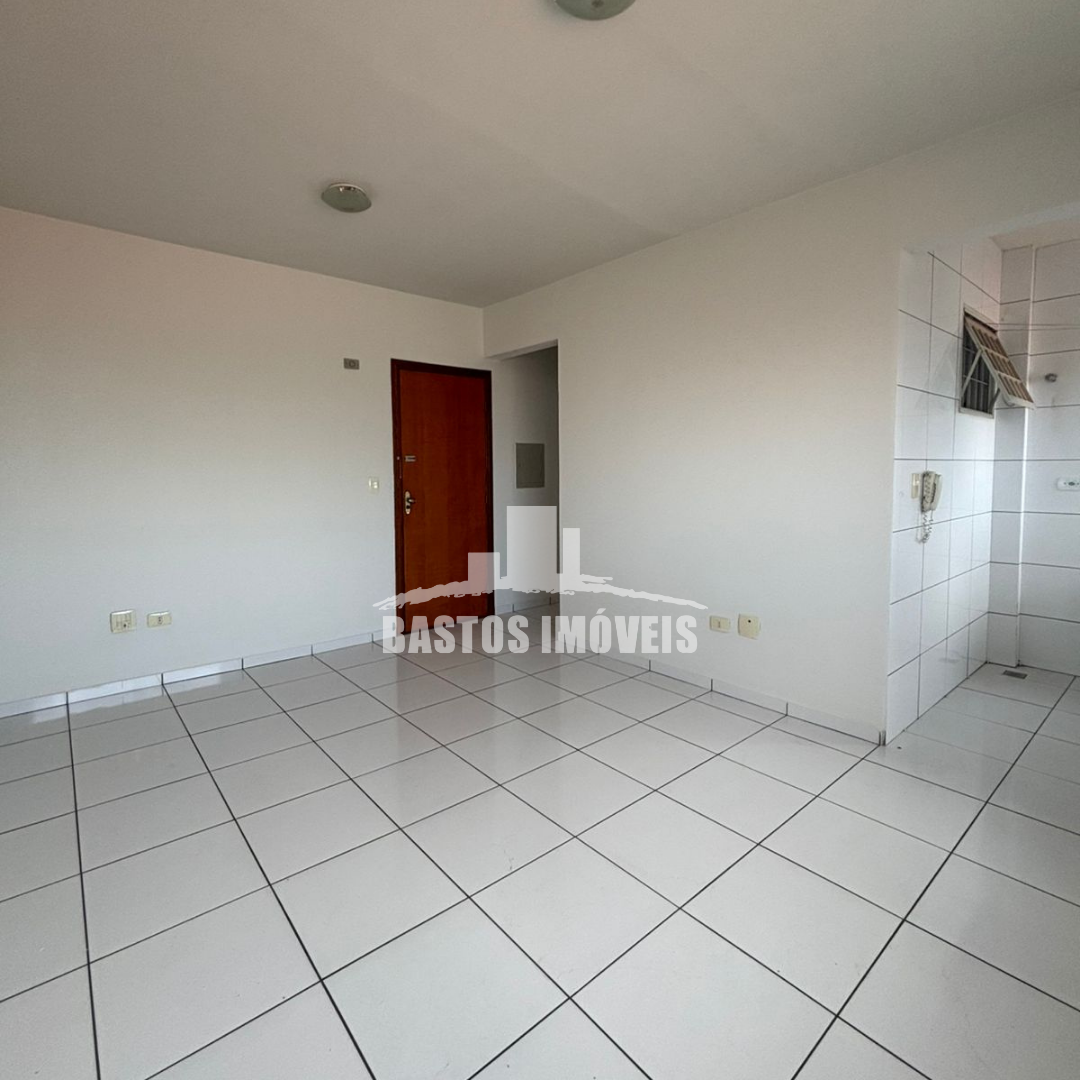 vende-se apartamento na zona 01 de cianorte pr (4)
