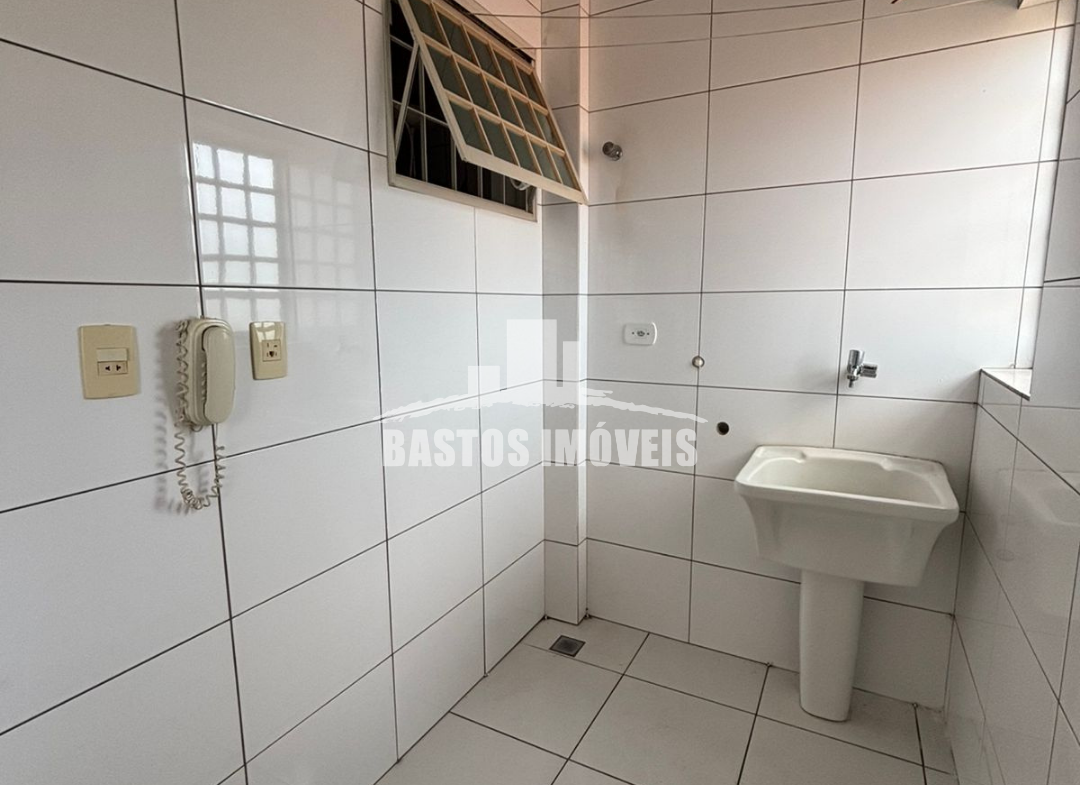 vende-se apartamento na zona 01 de cianorte pr (6)