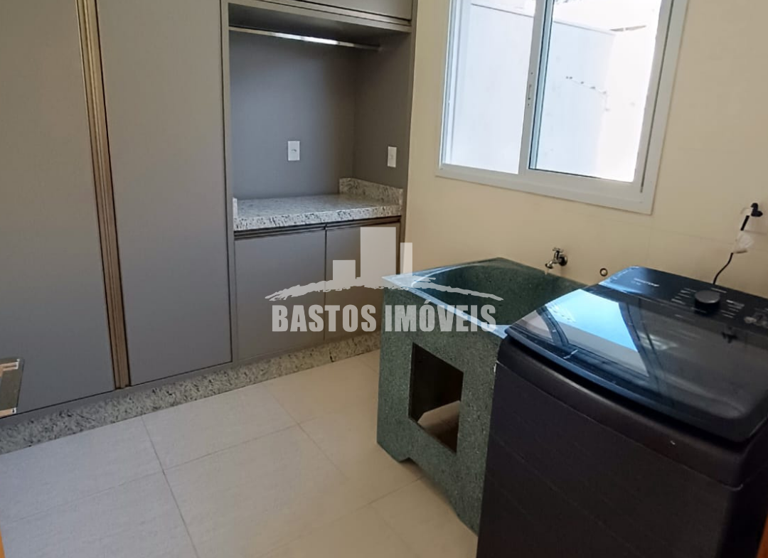 vende-se casa na zona 01 de cianorte pr (10)