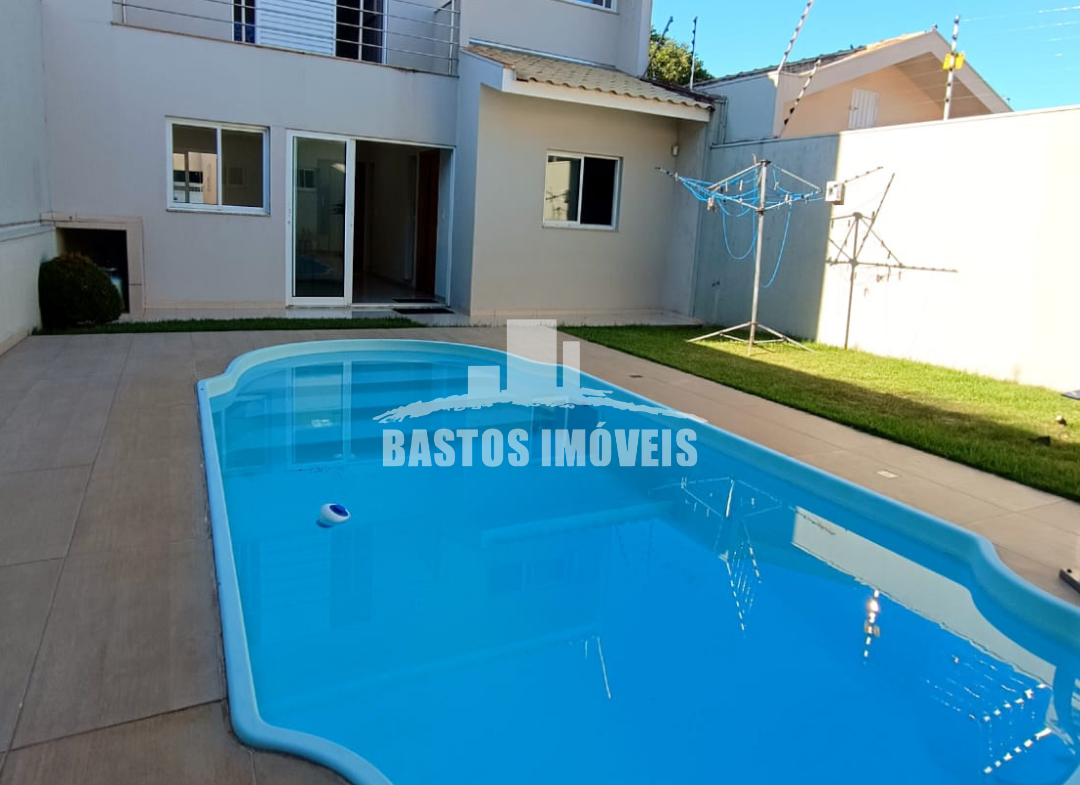 vende-se casa na zona 01 de cianorte pr (11)