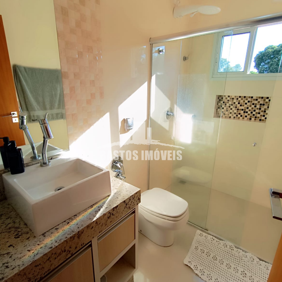 vende-se casa na zona 01 de cianorte pr (19)