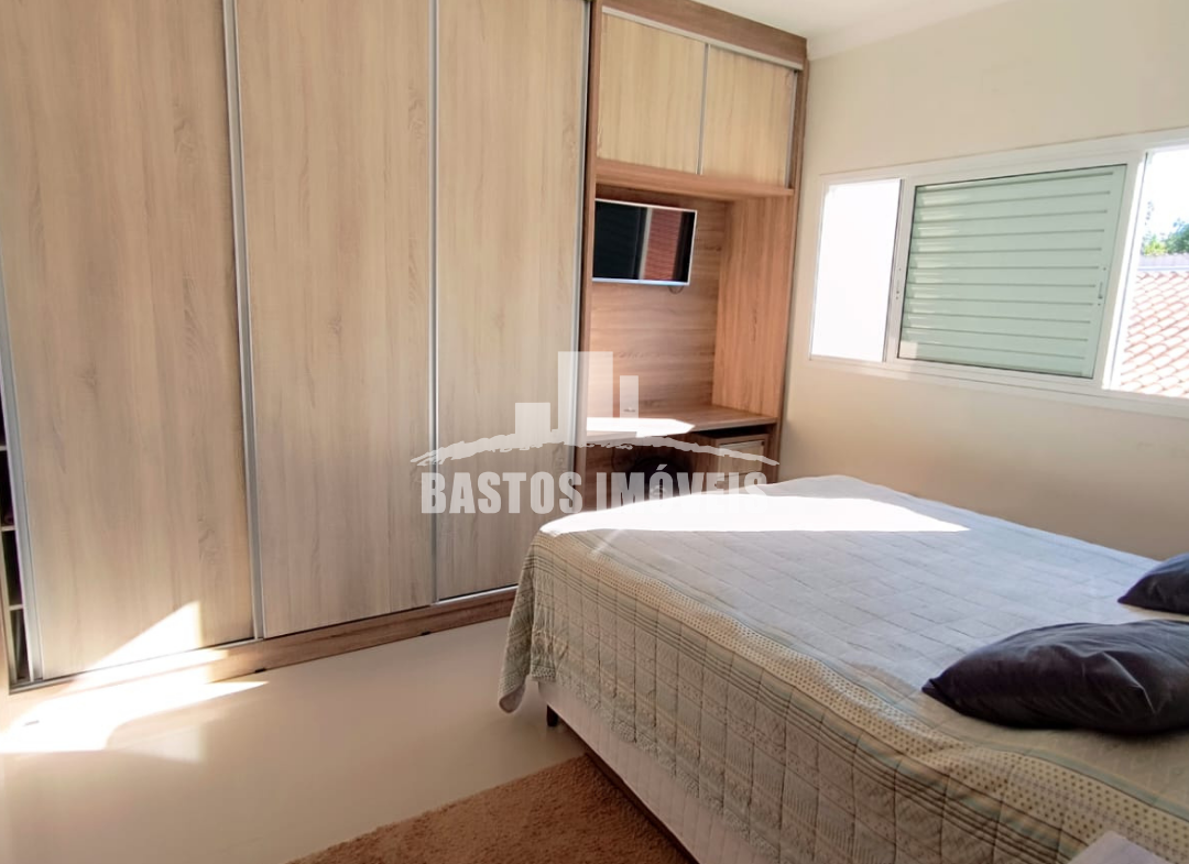 vende-se casa na zona 01 de cianorte pr (20)