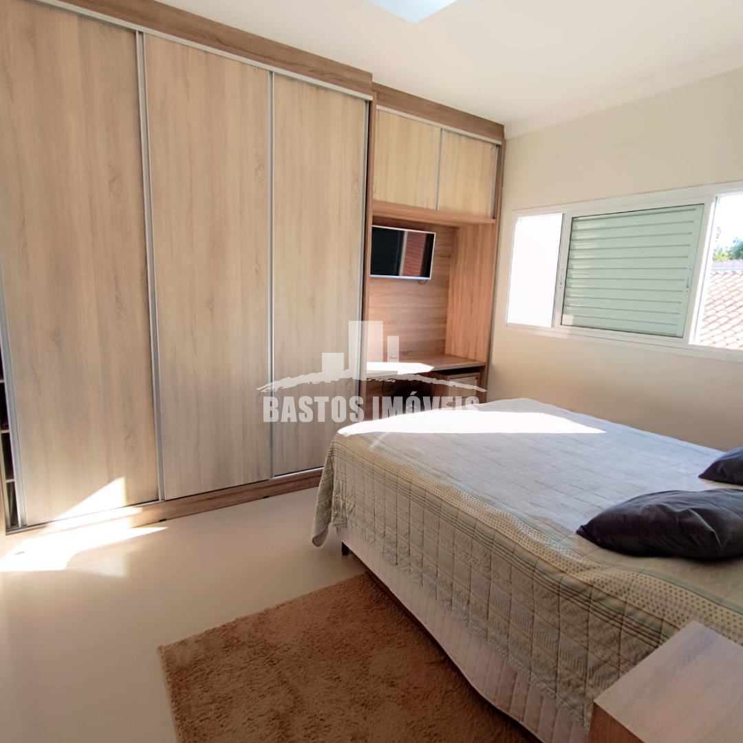 vende-se casa na zona 01 de cianorte pr (20)