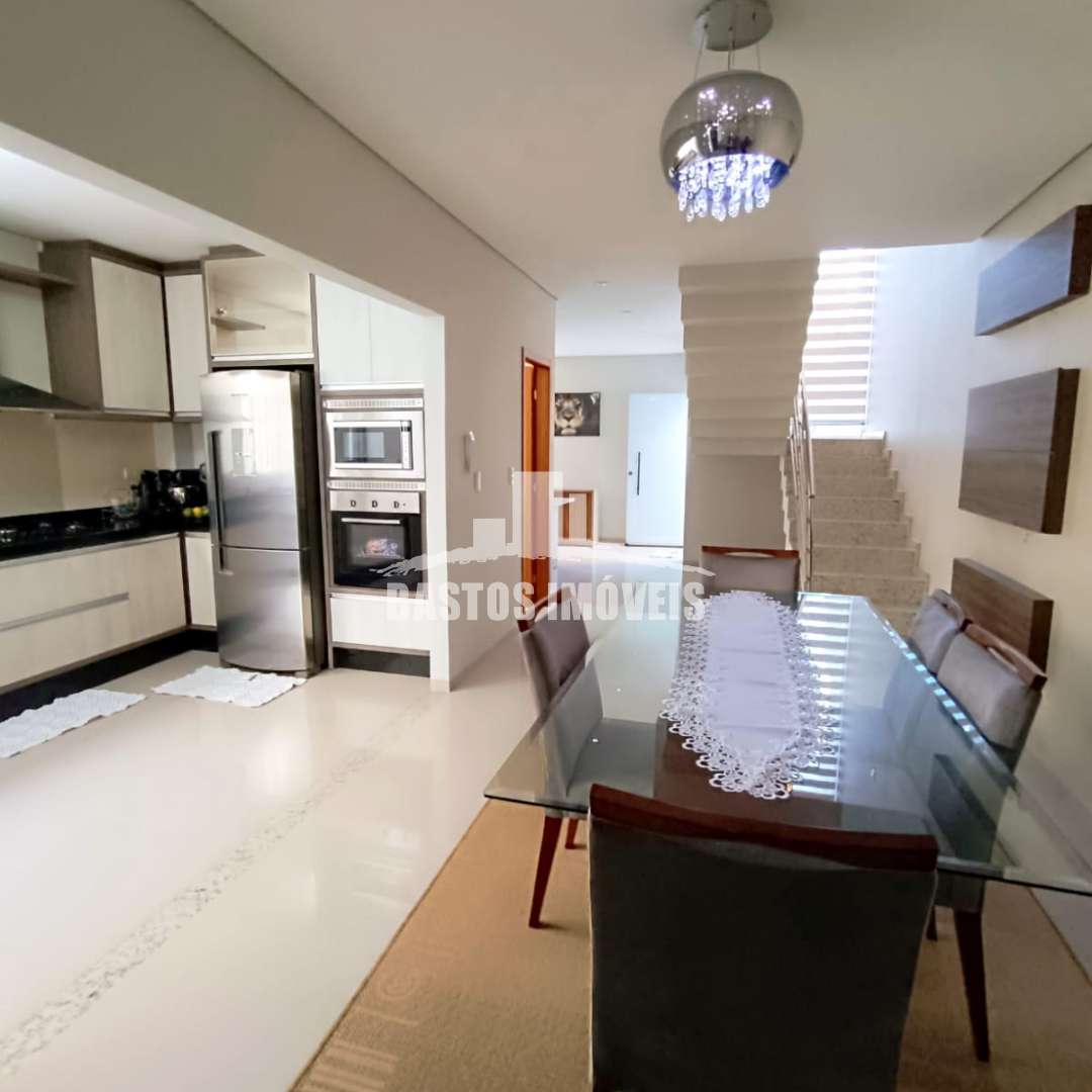 vende-se casa na zona 01 de cianorte pr (5)